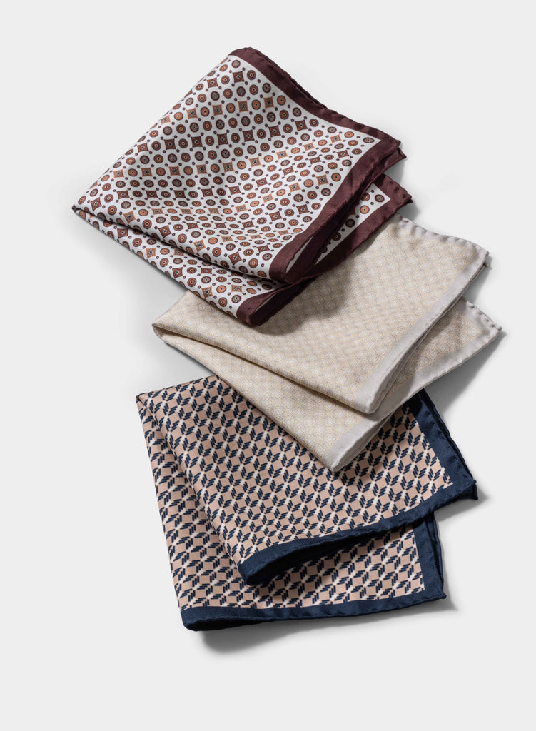 Pocket Square Carlo Pozzi Pure Silk White Twill with Mixed Red Diamond Circle Design and Autumn Red Edges