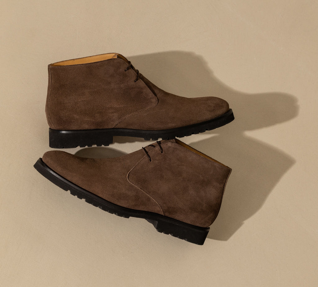 Contemporary Round Chukka Boots Suede Nut Brown