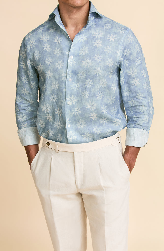 Albiate Lightweight Light Blue Pure Linen with White Tropical Flowers