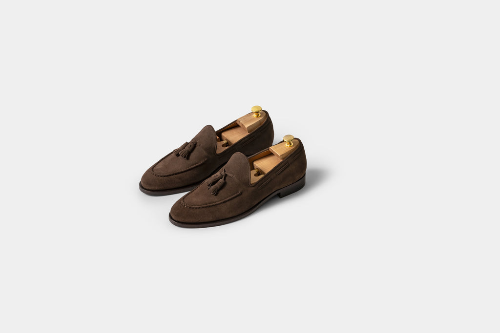 Formal Round Tassel Loafer Suede Chocolate Brown